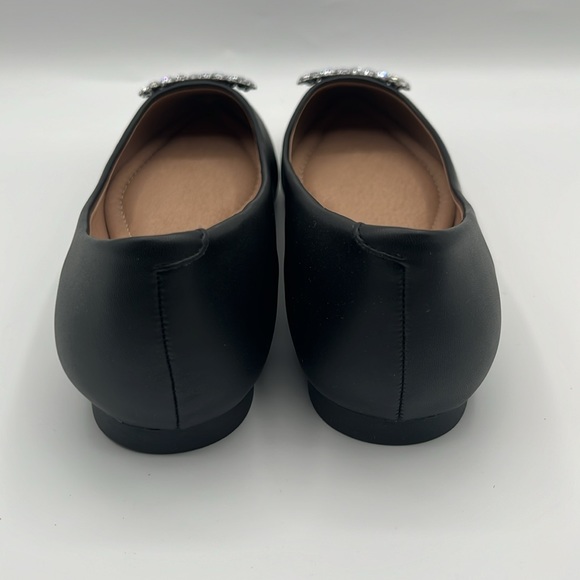 Journee Collection Womens Pointed Toe Jewel Faux Leather Flats - Picture 4 of 6